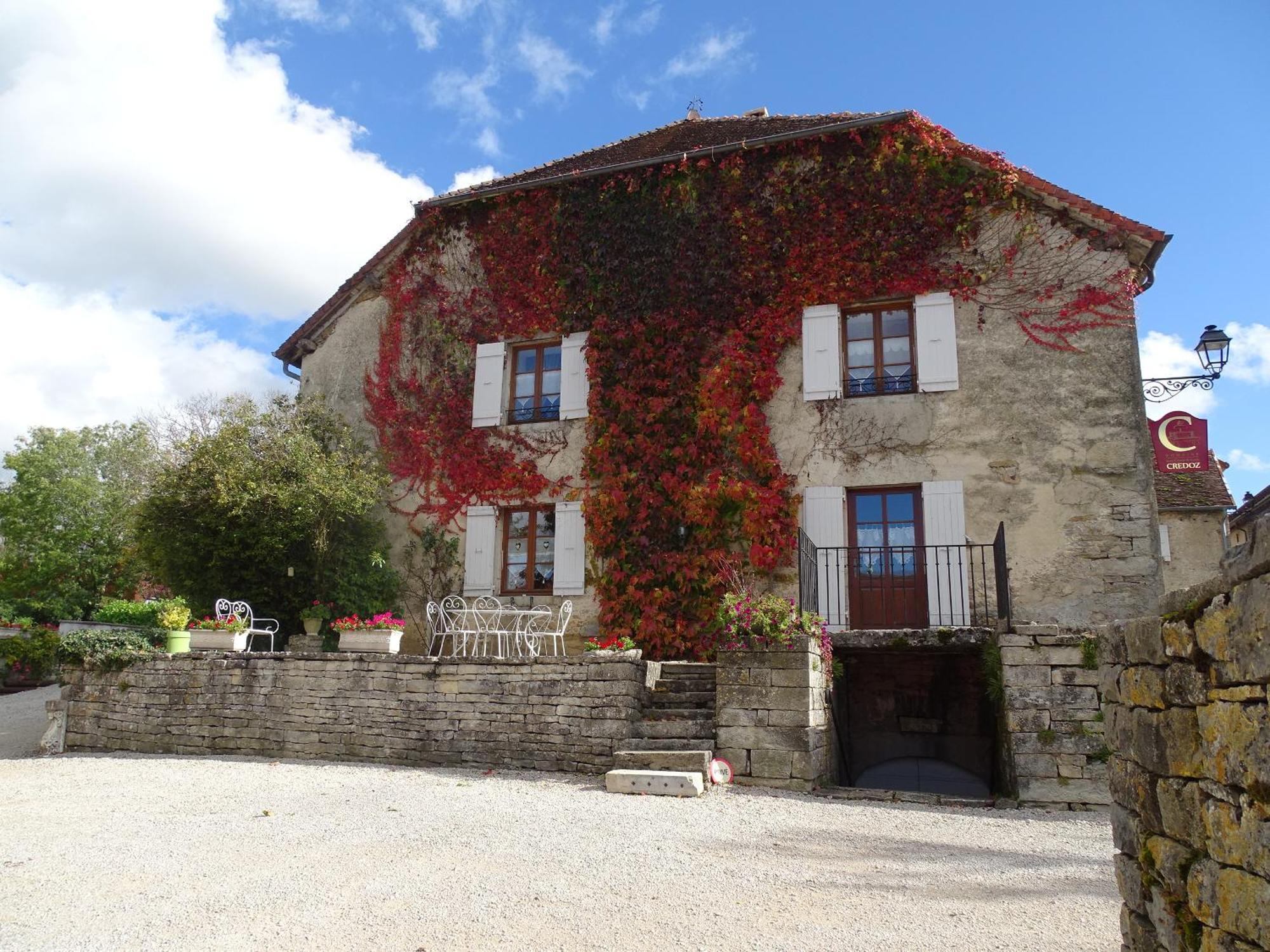 Le Clos De L Amandier Шато-Шалон Экстерьер фото